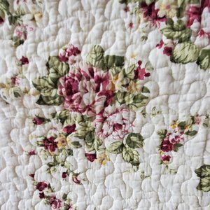 Ivory And Roses Quilted Table Runner 51 x 18"